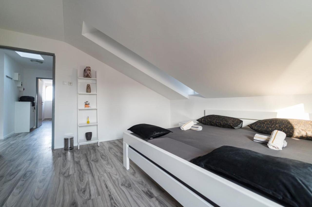 City Center Mayess Aparment Zadar Eksteriør billede